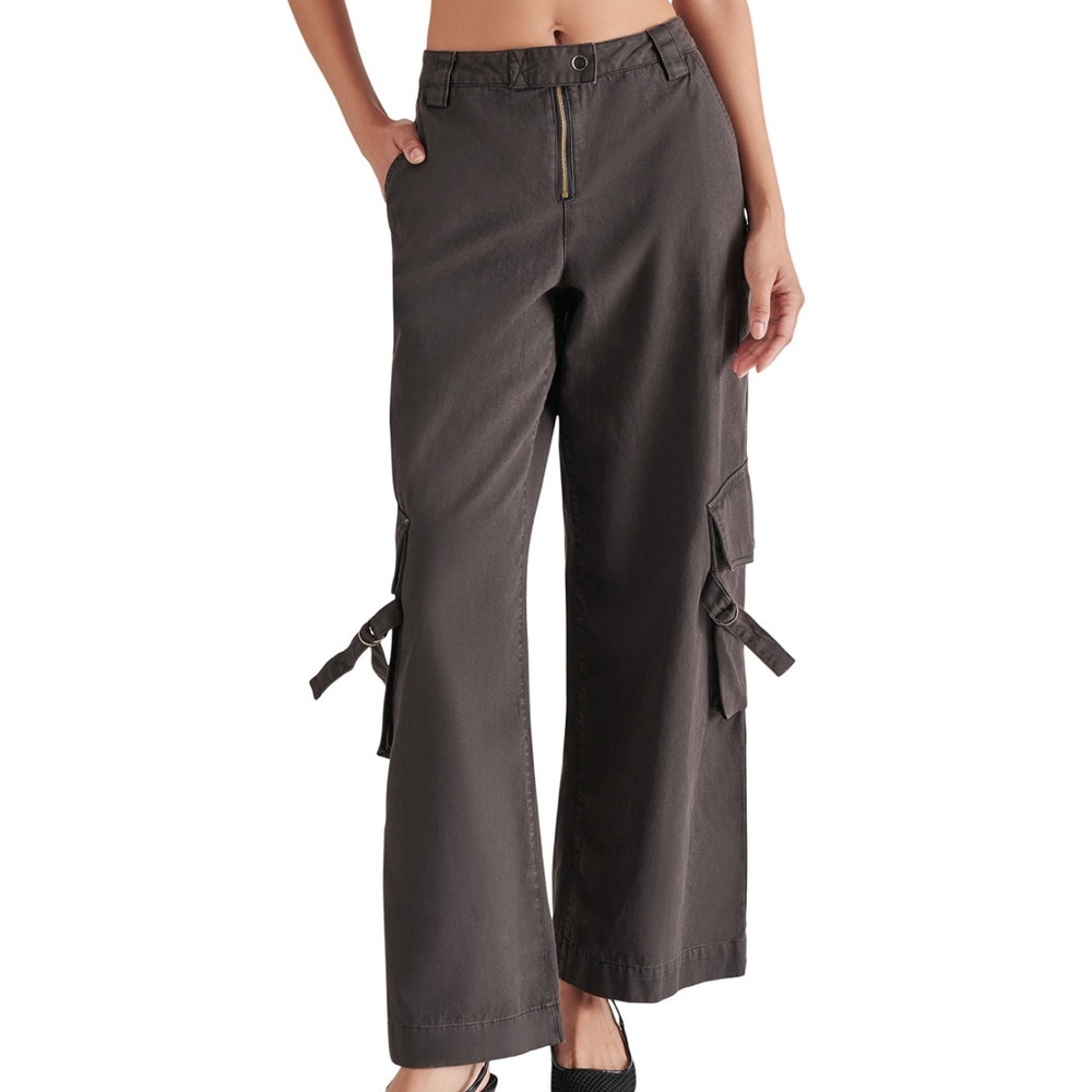 Steve Madden wide leg cargo pants